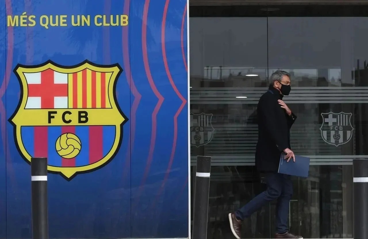 مدير برشلونة - ماتيو أليماني يركز على حسم الصفقات الجديدة (المصدر:Gettyimages)