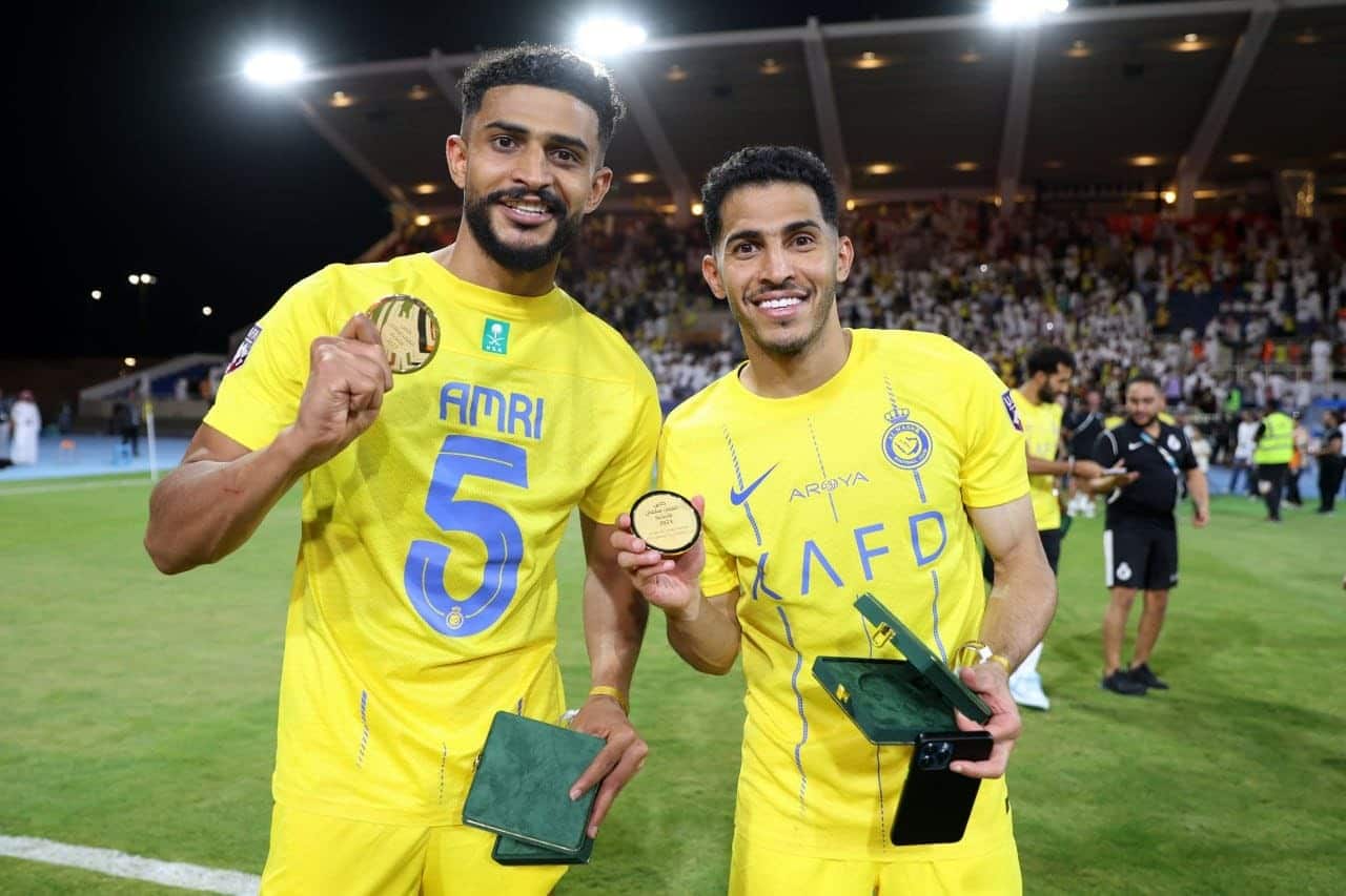 سلطان الغنام و عبدالإله العمري - تشكيل النصر السعودي (المصدر:Gettyimages)