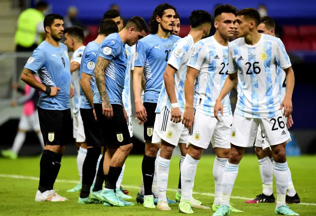 القنوات الناقلة لمباراة الأرجنتين ضد أوروجواي