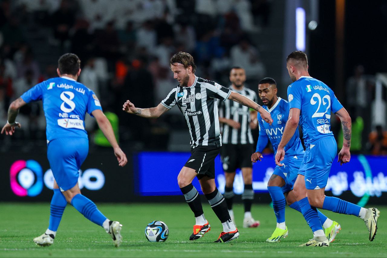 الهلال ضد الشباب