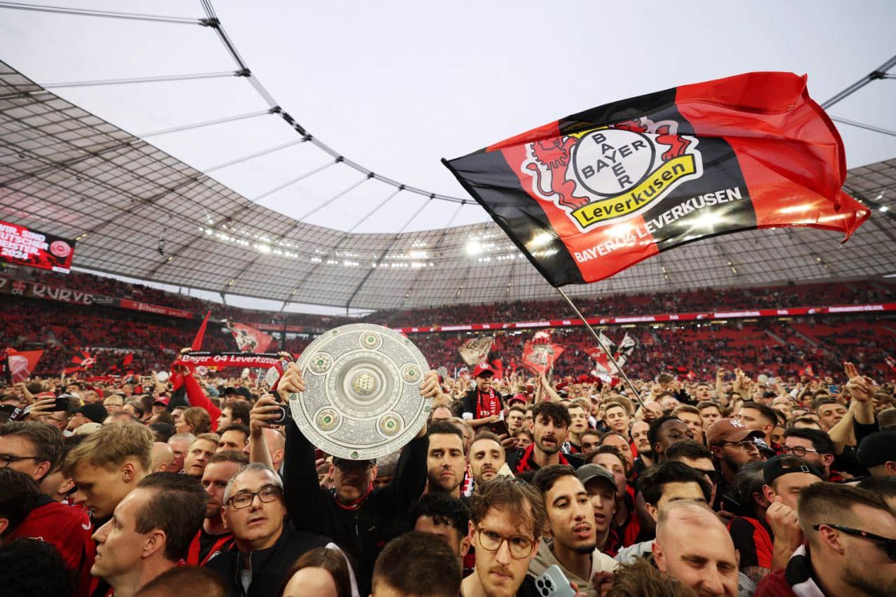 جماهير باير ليفركوزن