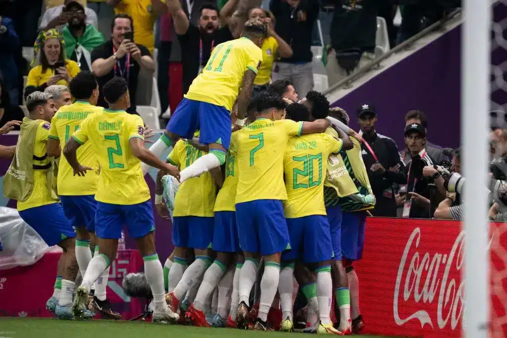 القنوات الناقلة لمباراة البرازيل ضد كولومبيا في تصفيات كأس العالم 2026