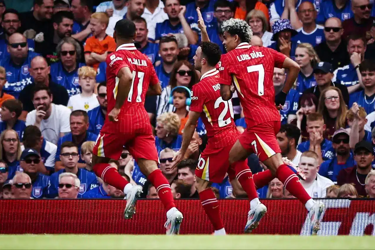 لويس دياز - محمد صلاح - ديوجو جوتا - ليفربول (المصدر:Gettyimages)