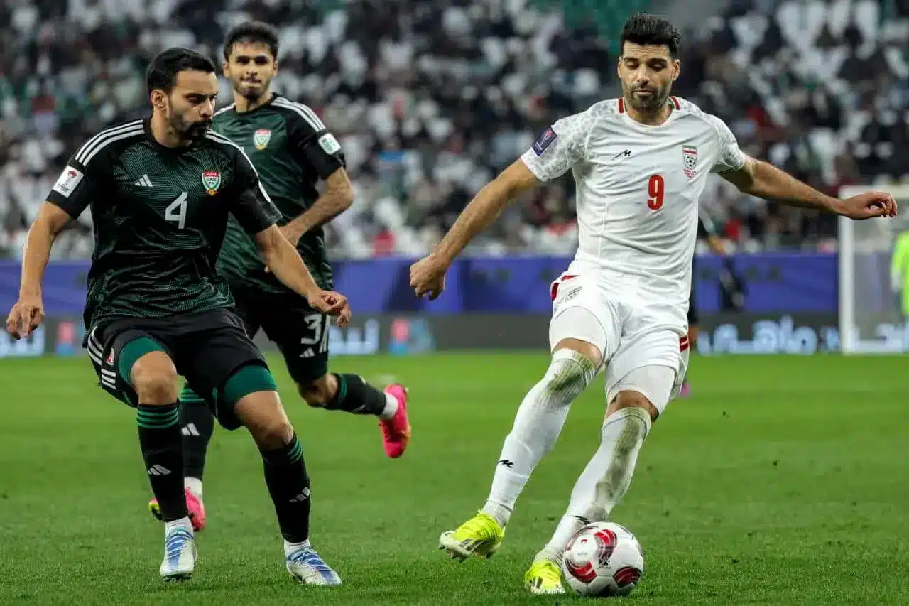 منتخب الإمارات ضد إيران