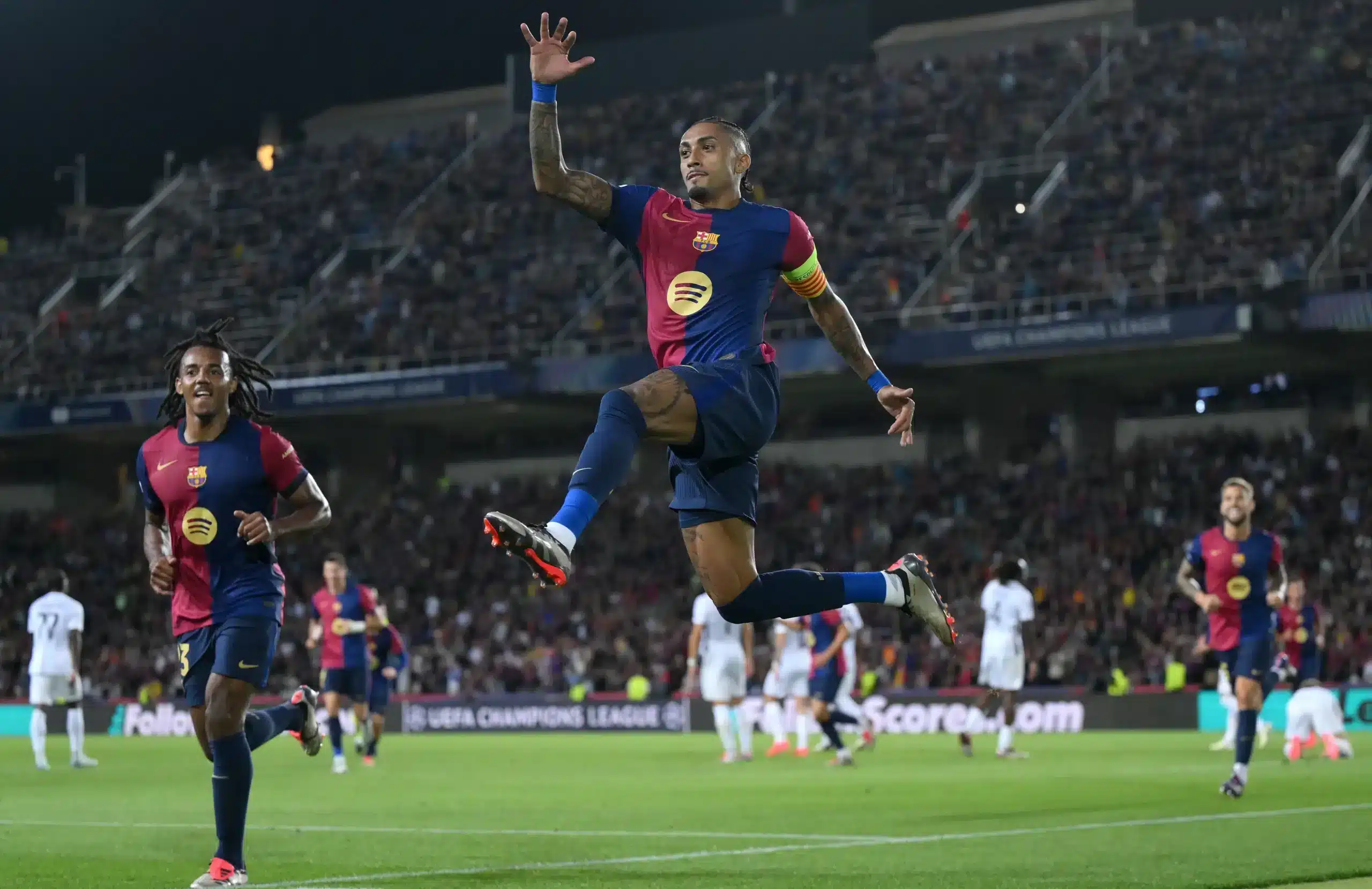 القنوات الناقلة لمباراة برشلونة ضد إشبيلية بالجولة 10 في الدوري الإسباني