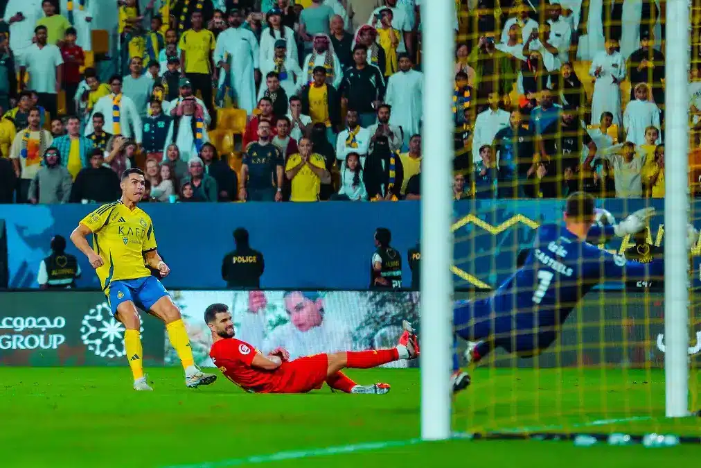 القنوات الناقلة لمباراة النصر ضد الأخدود بالجولة 14 في الدوري السعودي