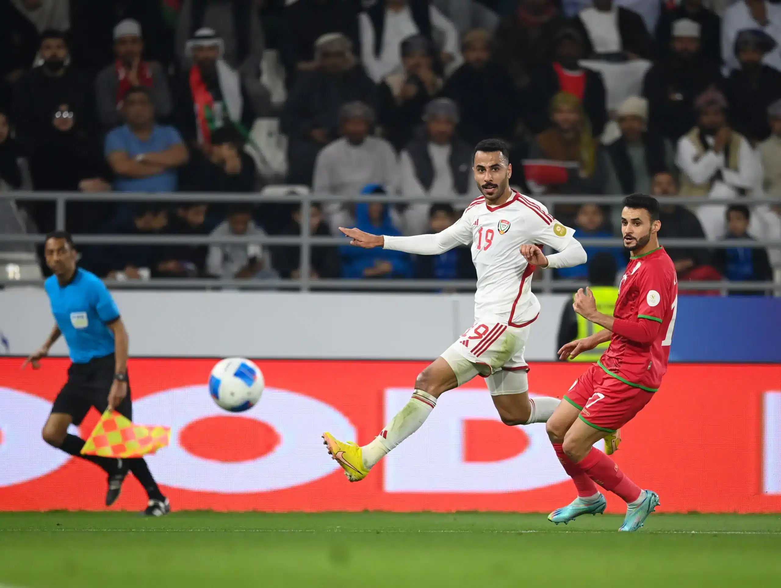 القنوات الناقلة لمباراة عمان ضد البحرين في نهائي خليجي 26