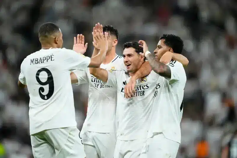 تشكيل ريال مدريد ضد برشلونة في السوبر الإسباني 2025