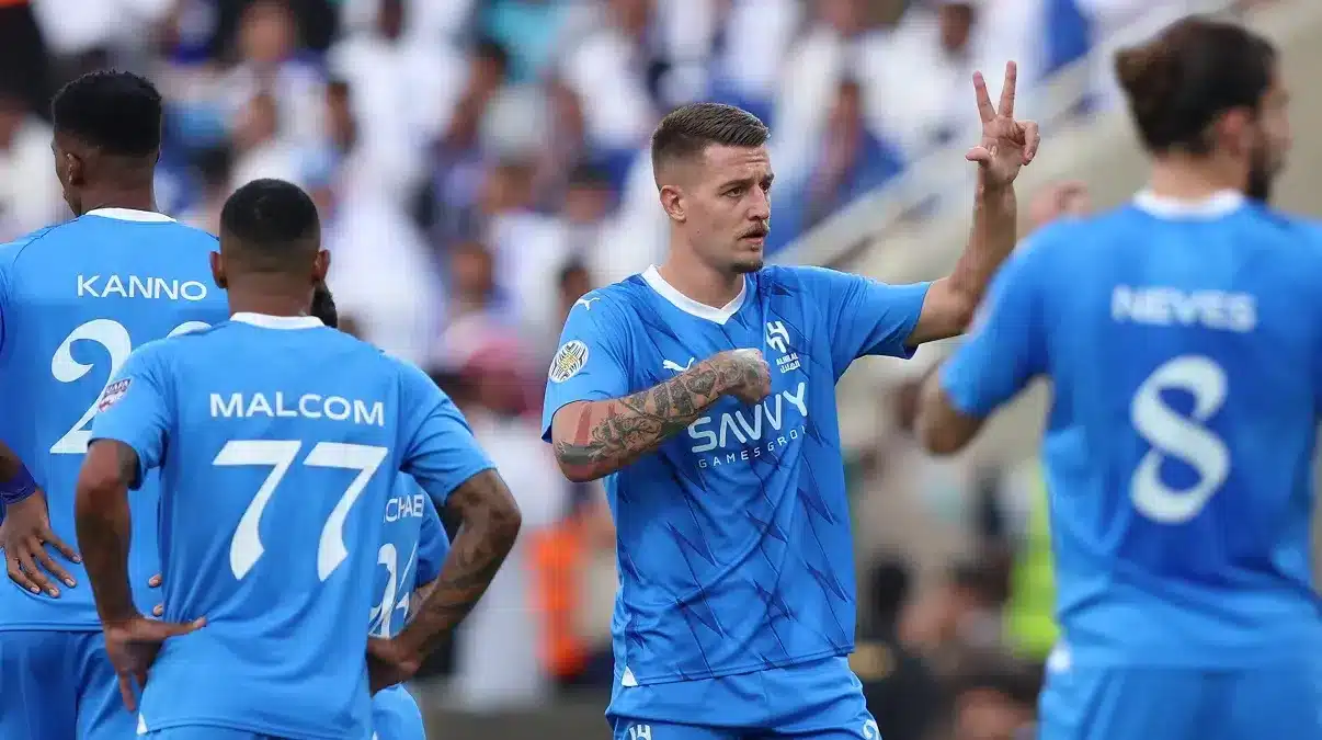 القنوات الناقلة لمباراة الهلال ضد الخليج بالجولة 28 في الدوري السعودي