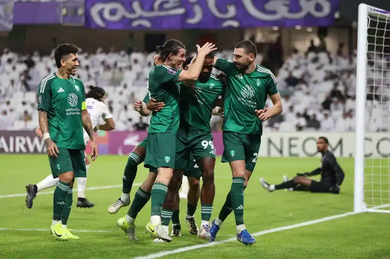 القنوات الناقلة لمباراة الأهلي ضد الاتفاق في الجولة 33 بالدوري السعودي