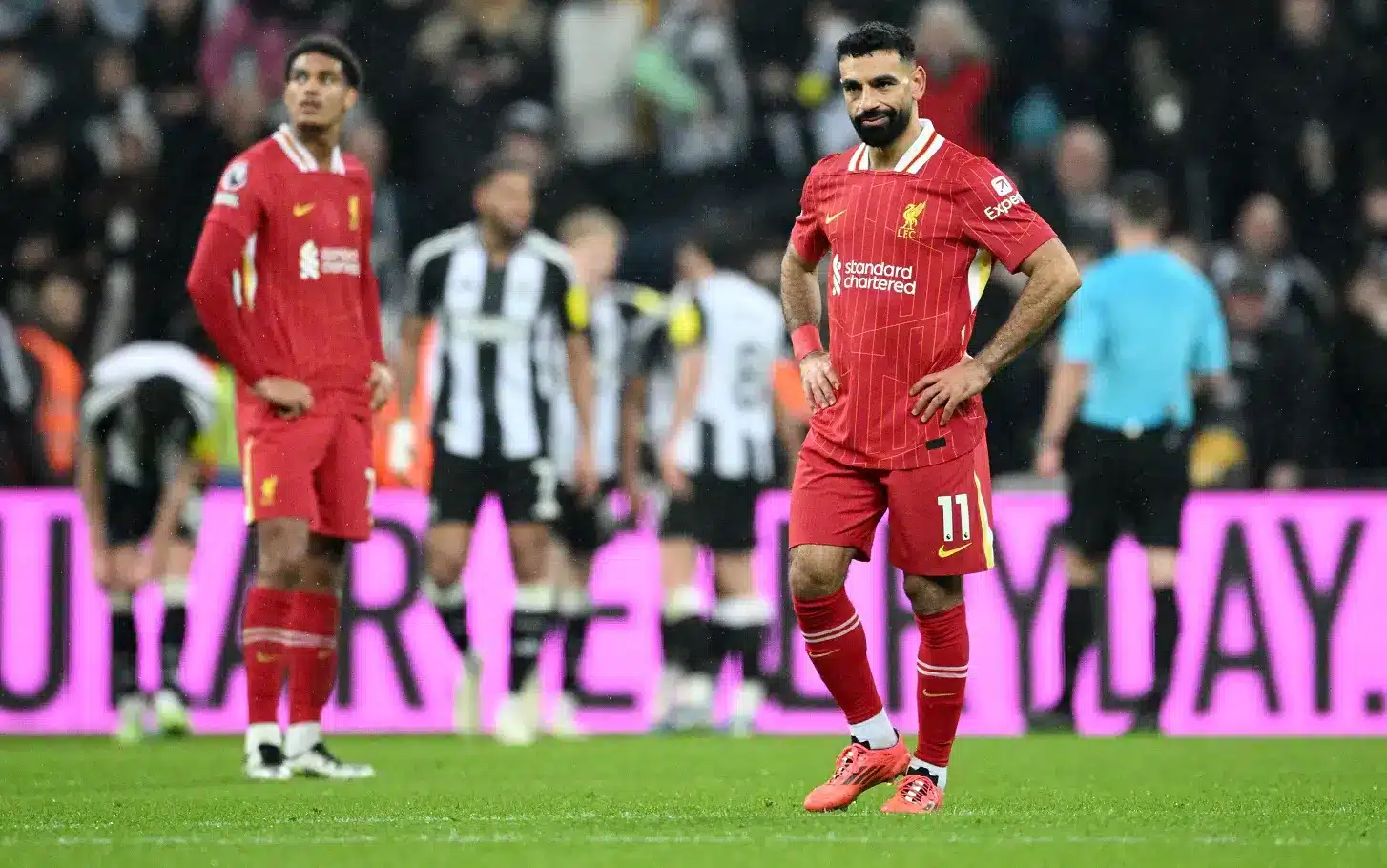 القنوات الناقلة لمباراة ليفربول ضد نيوكاسل في نهائي كأس كاراباو 2025