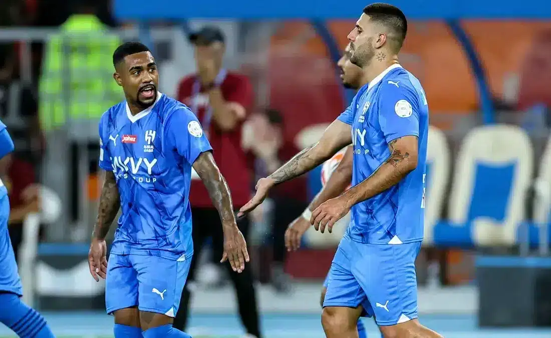 تاريخ الهلال ضد الفتح في الدوري السعودي