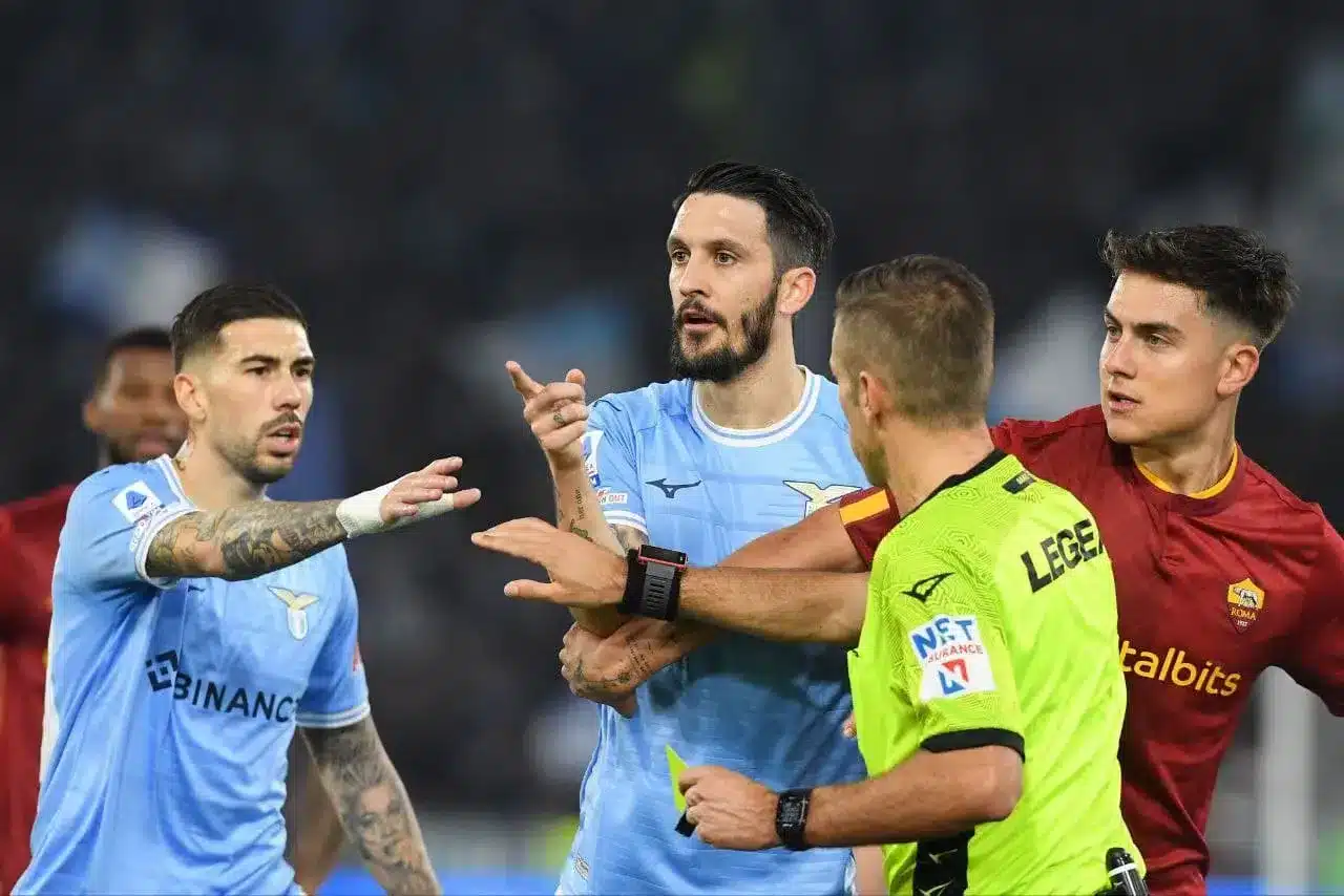 القنوات الناقلة لمباراة لاتسيو ضد روما بالجولة 32 في الدوري الإيطالي
