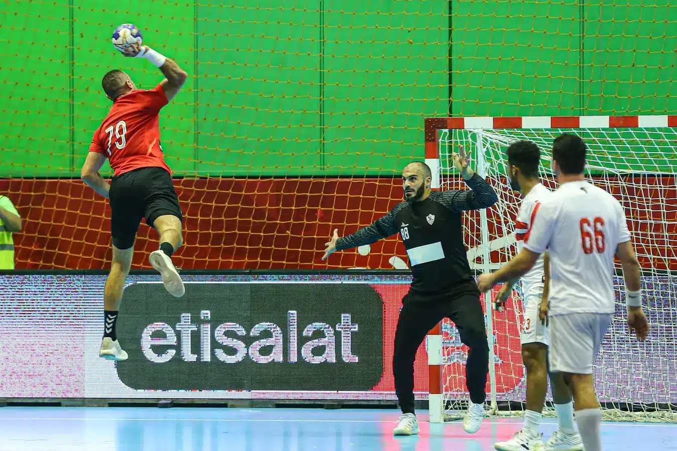 القنوات الناقلة لمباراة الأهلي ضد الزمالك في نهائي كأس الكؤوس الإفريقية لكرة اليد