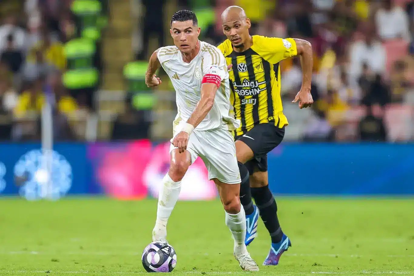 القنوات الناقلة لمباراة النصر ضد الاتحاد بالجولة 30 في الدوري السعودي