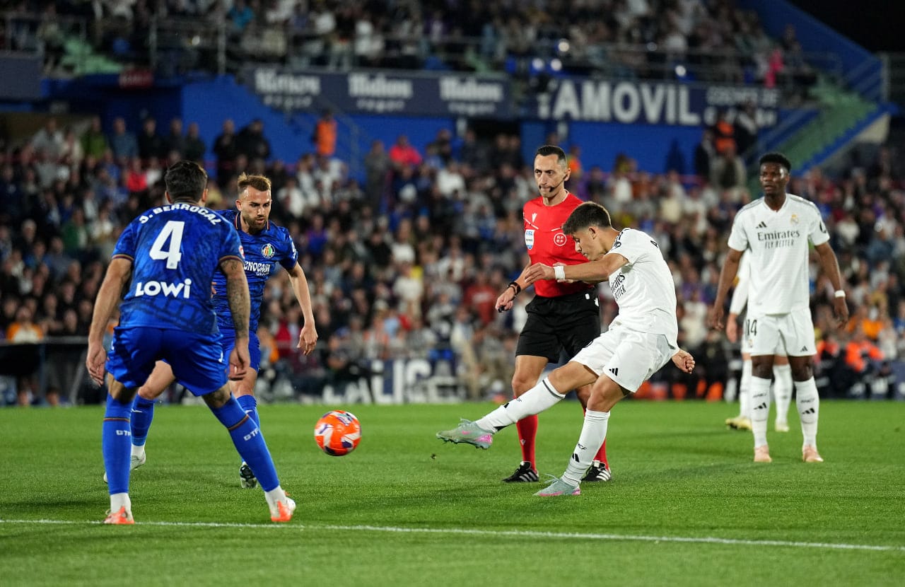 أردا جولر - ريال مدريد (المصدر:Gettyimages) القنوات الناقلة لمباراة ريال مدريد ضد سيلتا فيجو بالجولة 34 في الدوري الإسباني