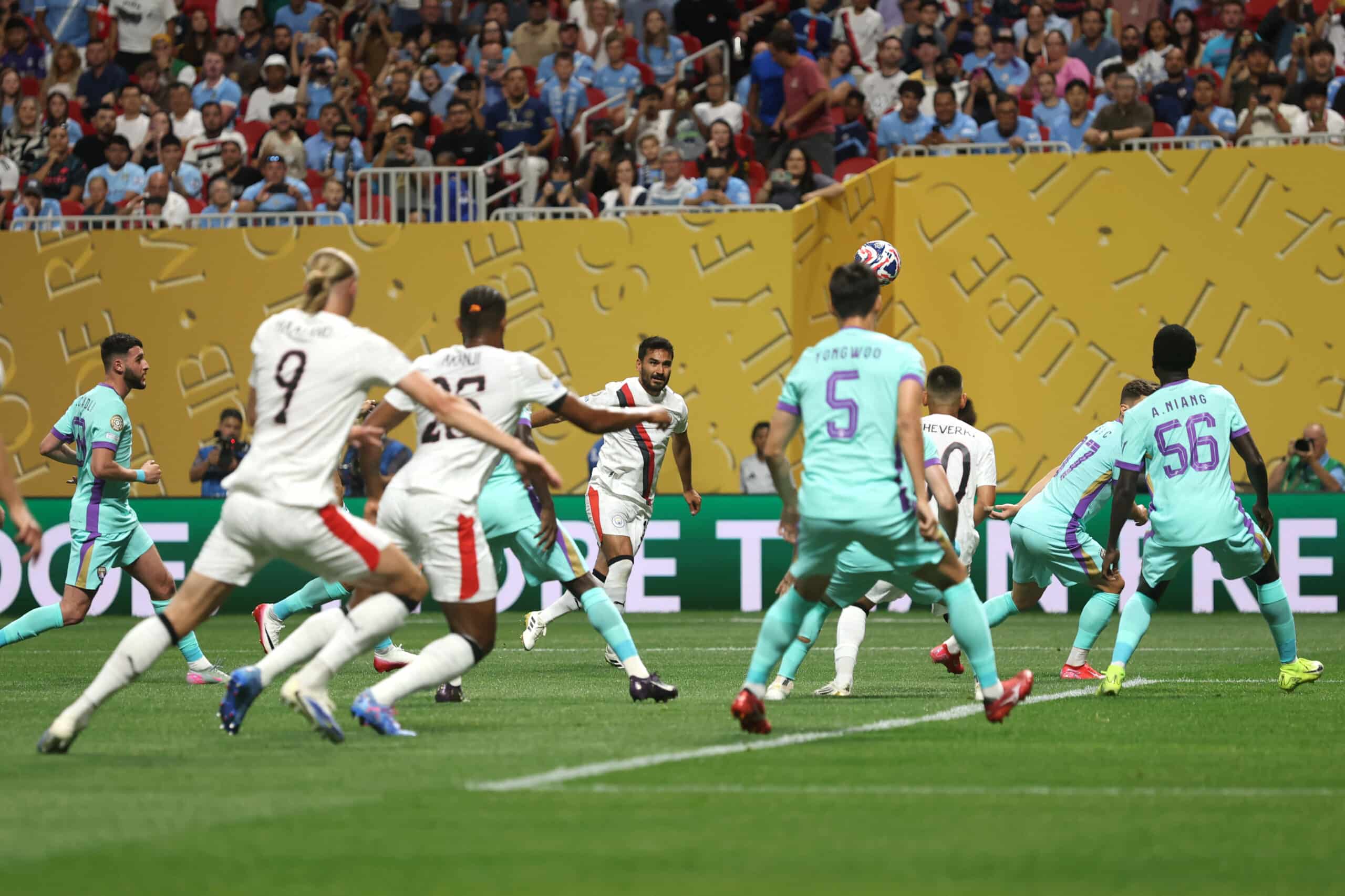 العين ضد مانشستر سيتي