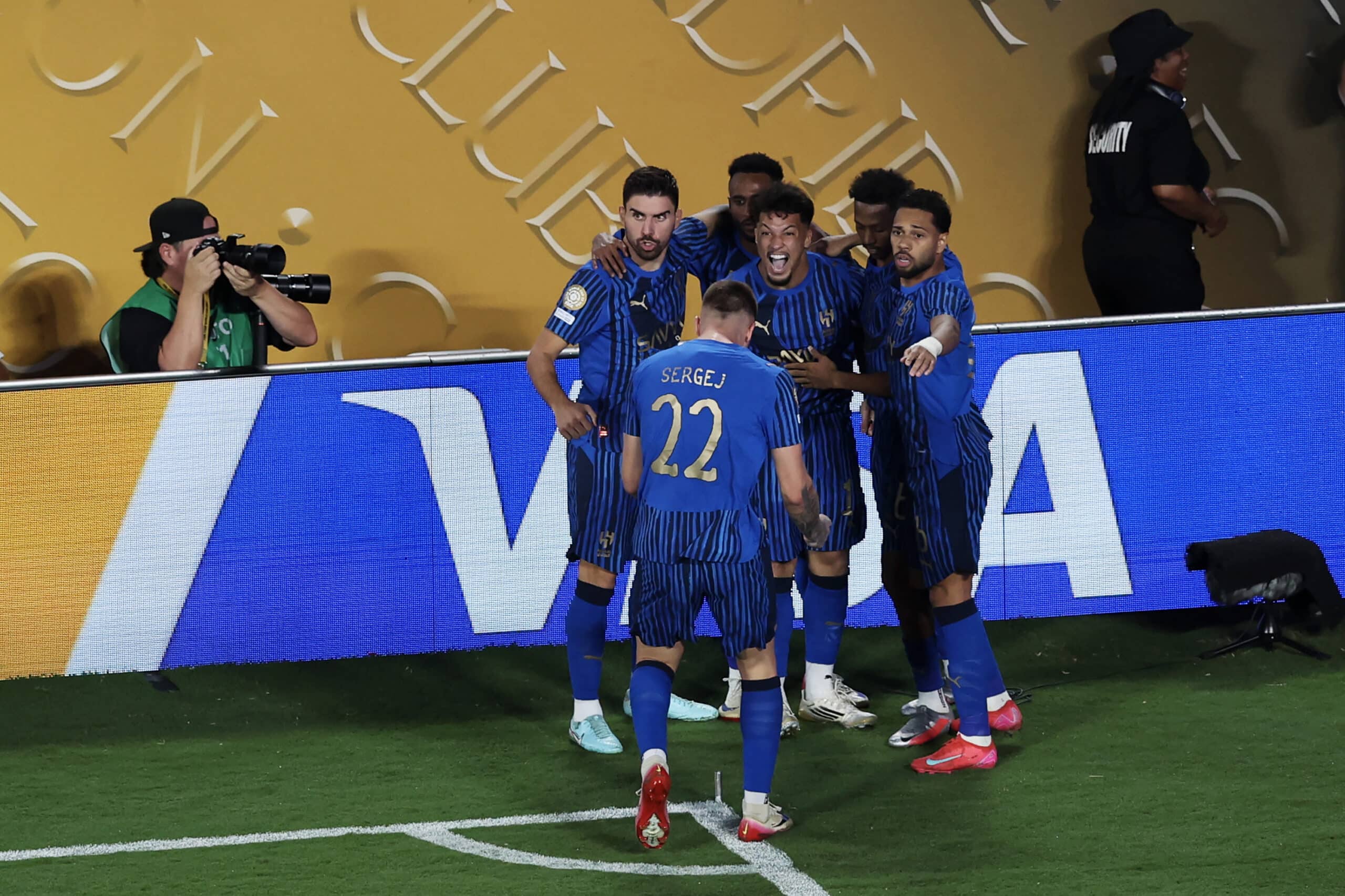 ماركوس ليوناردو - سافيتش - روبن نيفيز - الهلال (المصدر:Gettyimages)
