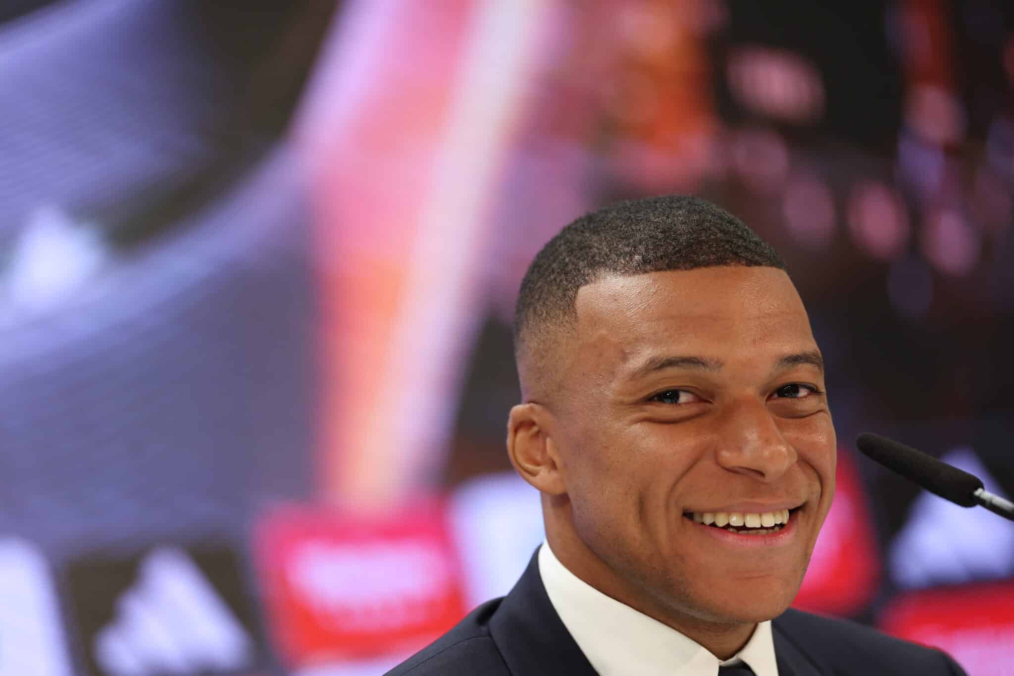 Mbappé apresentado pelo Real Madrid