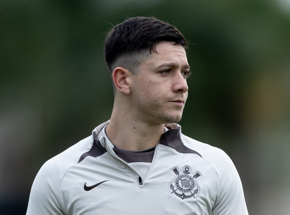 Garro em treino do Corinthians