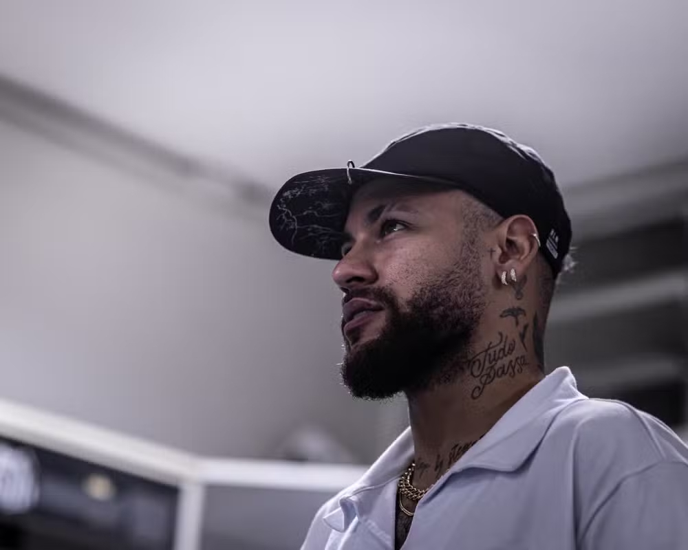 Neymar perto de assinar com o Santos