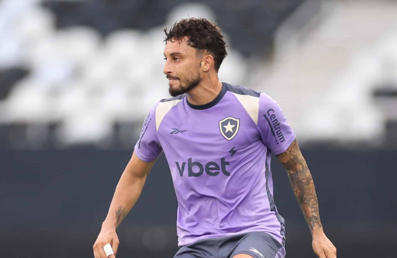 Alex Telles pelo Botafogo