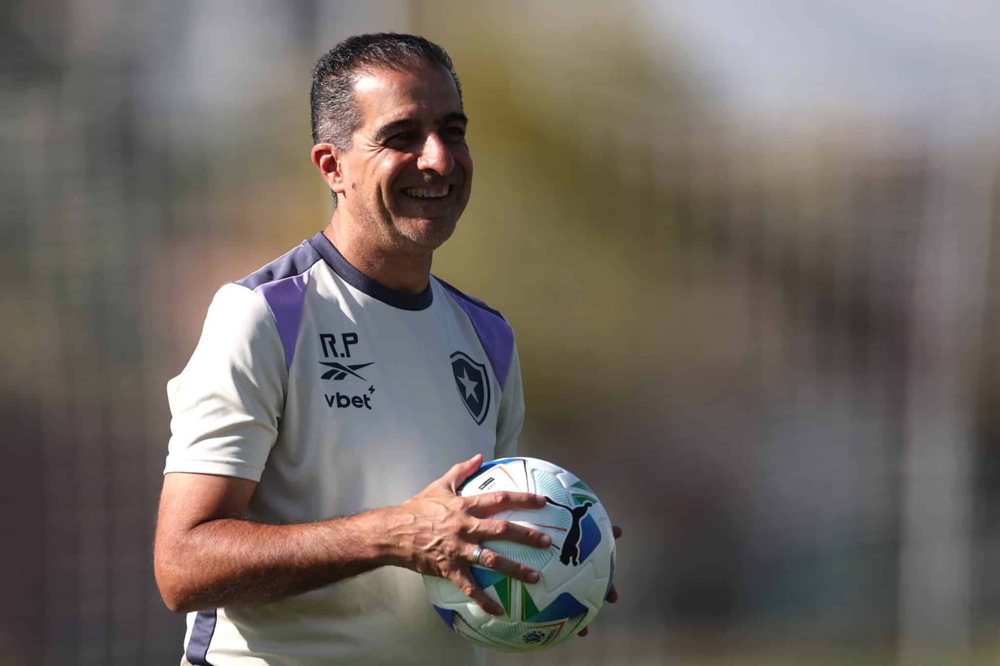Renato Paiva, técnico do Botafogo