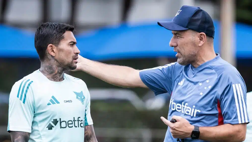 Dudu e Leonardo Jardim em treino do Cruzeiro