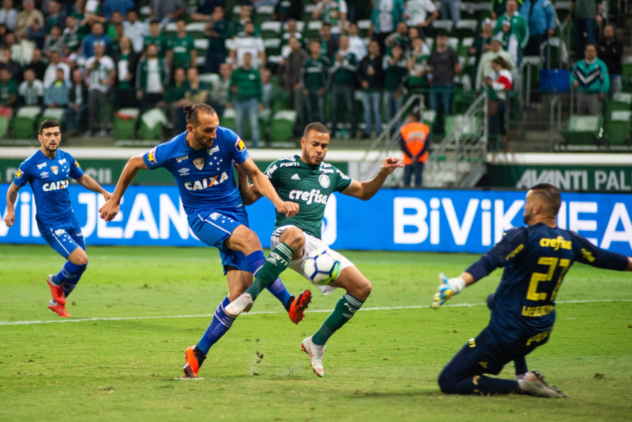 Barcos encobrindo Weverton