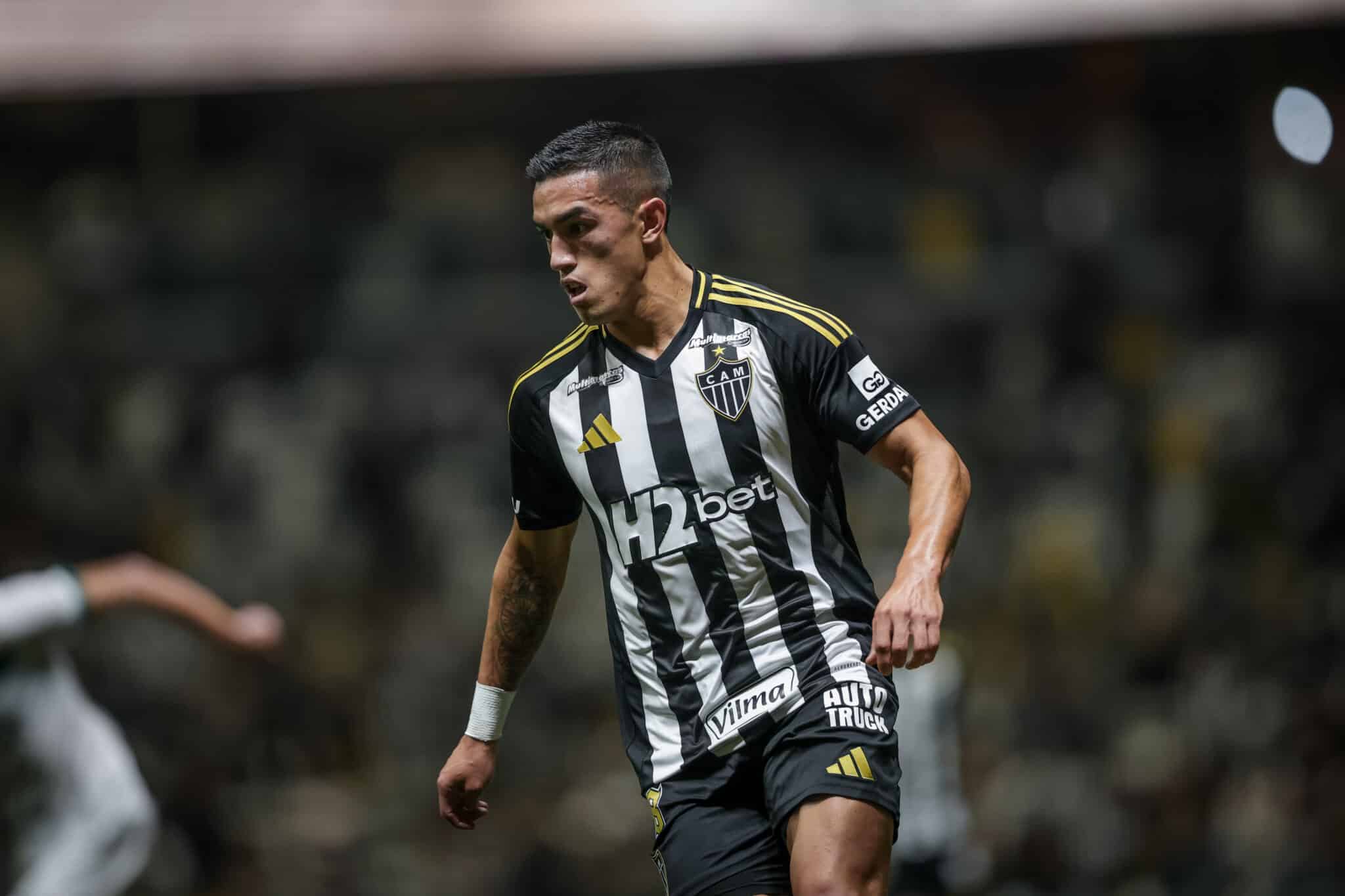 Cuello em jogo contra o Maringá