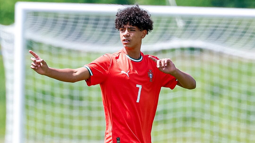Cristiano Jr., filho de Cristiano Ronaldo pela seleção de Portugal