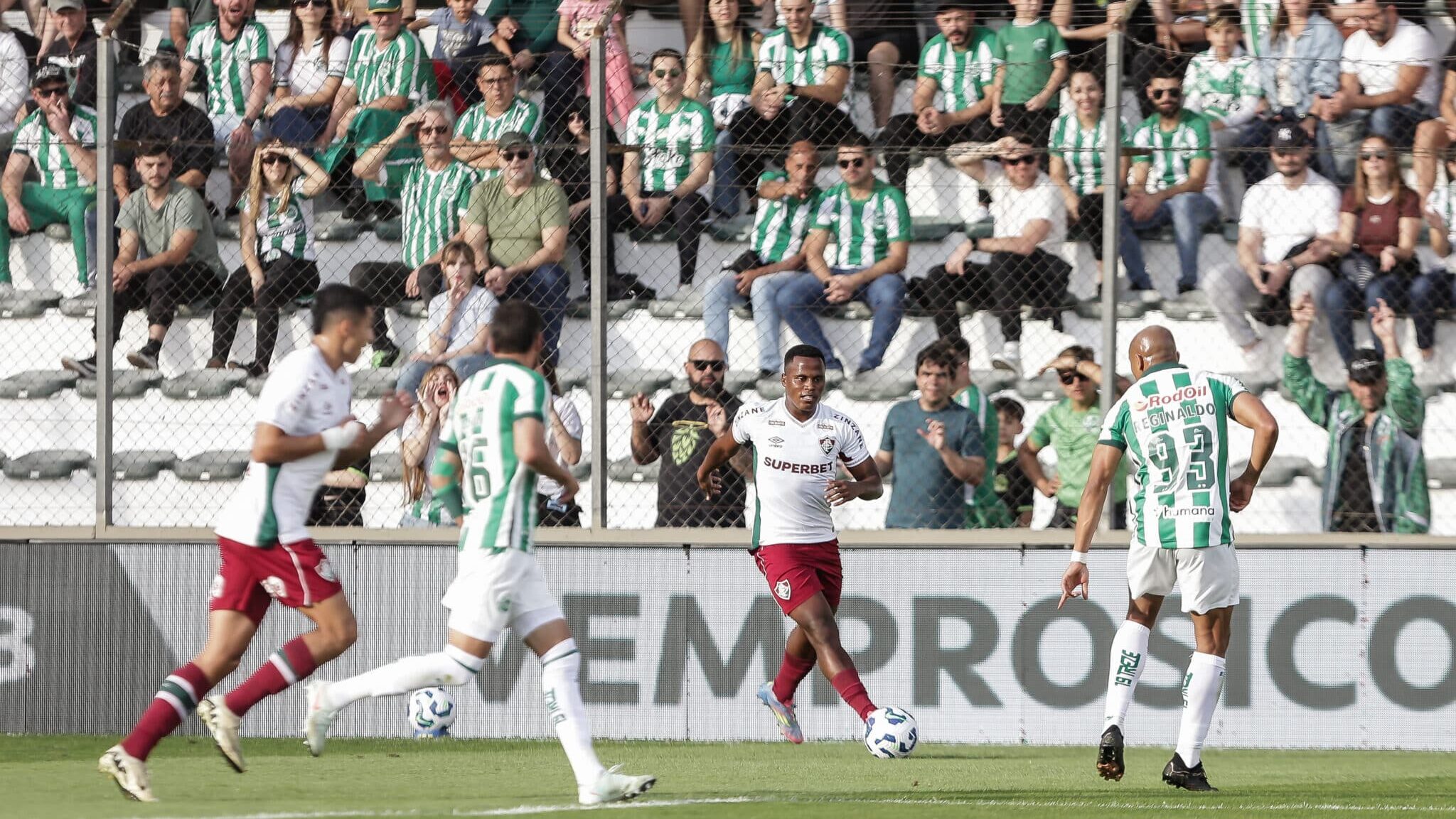 Fluminense e Juventude pela nona rodada do Brasileirão