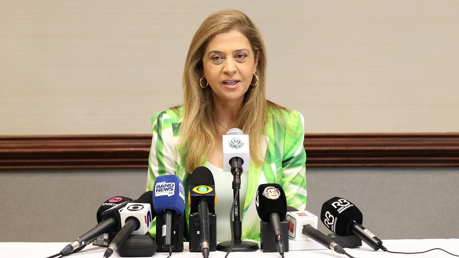 Leila Pereira em entrevista coletiva concedida nesta sexta (13) - Cesar Greco / Palmeiras