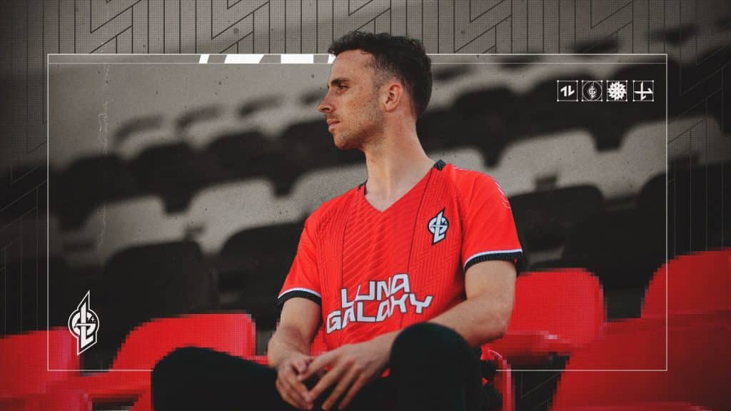Diogo Jota pela Luna Galaxy, sua equipe de eSports
