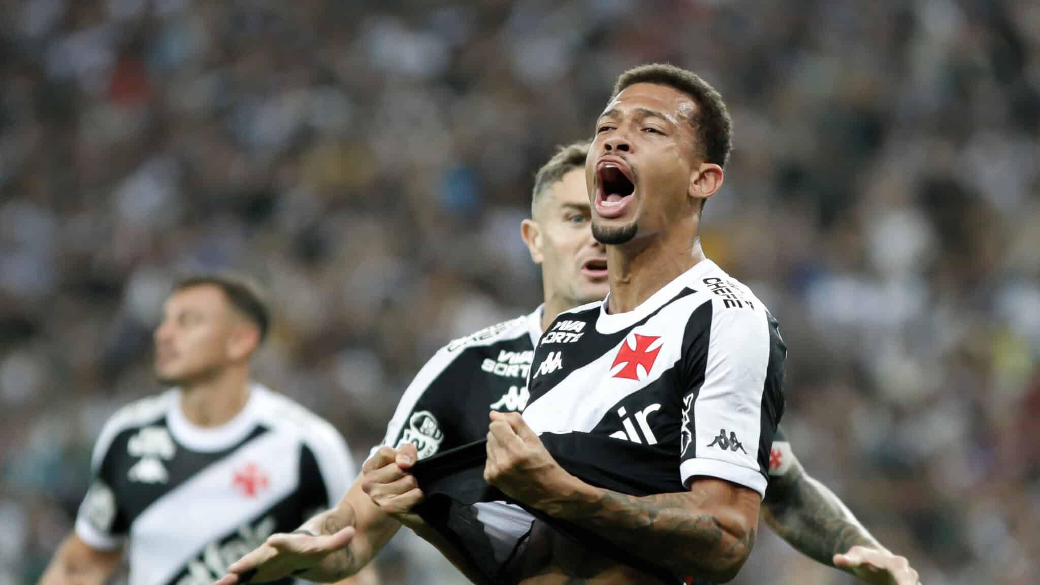 João Victor pelo Vasco
